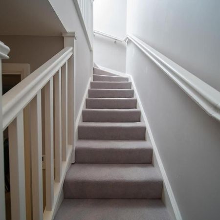 Deluxe Apartment Near Cabot Circus W Parking Sleeps 5 Bristol Kültér fotó
